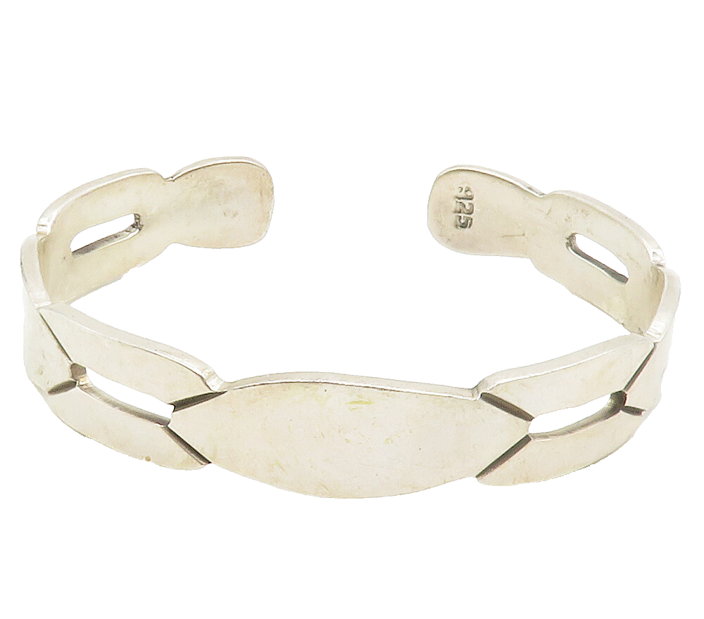 925 Sterling Silver  Vintage Shiny Smooth Cutout Detail Cuff Bracelet  BT5859