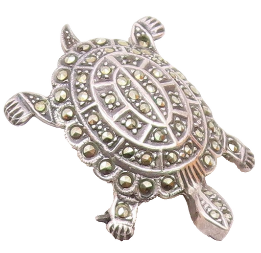 925 Sterling Silver  Vintage Sparkling Marcasite Sea Turtle Brooch Pin  BP8874