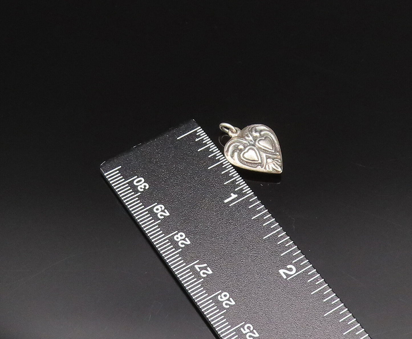 925 Sterling Silver  Vintage Antique Carved Love Hearts Charm Pendant  PT21272