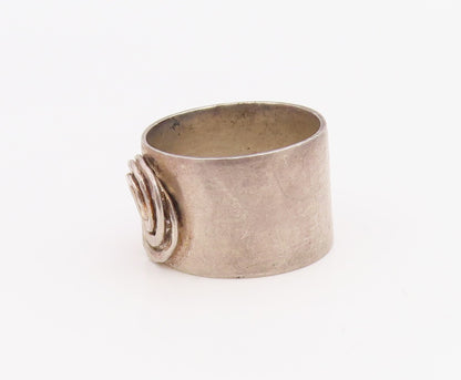 925 Sterling Silver Vintage Ring Hammered Spiral Motif Wide Band Sz 7.5 RG35319