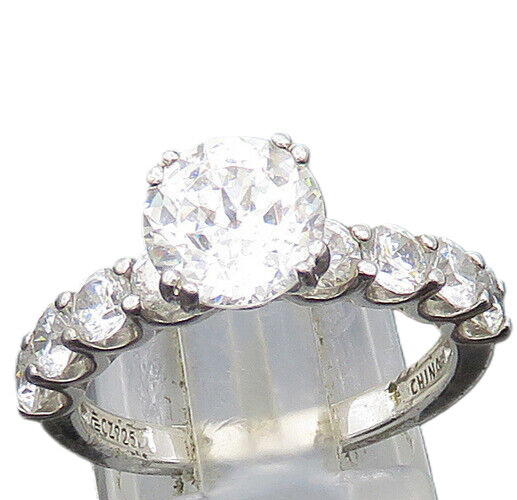 925 Sterling Silver  Vintage Shiny Cubic Zirconia Solitaire Ring Sz 7  RG22940