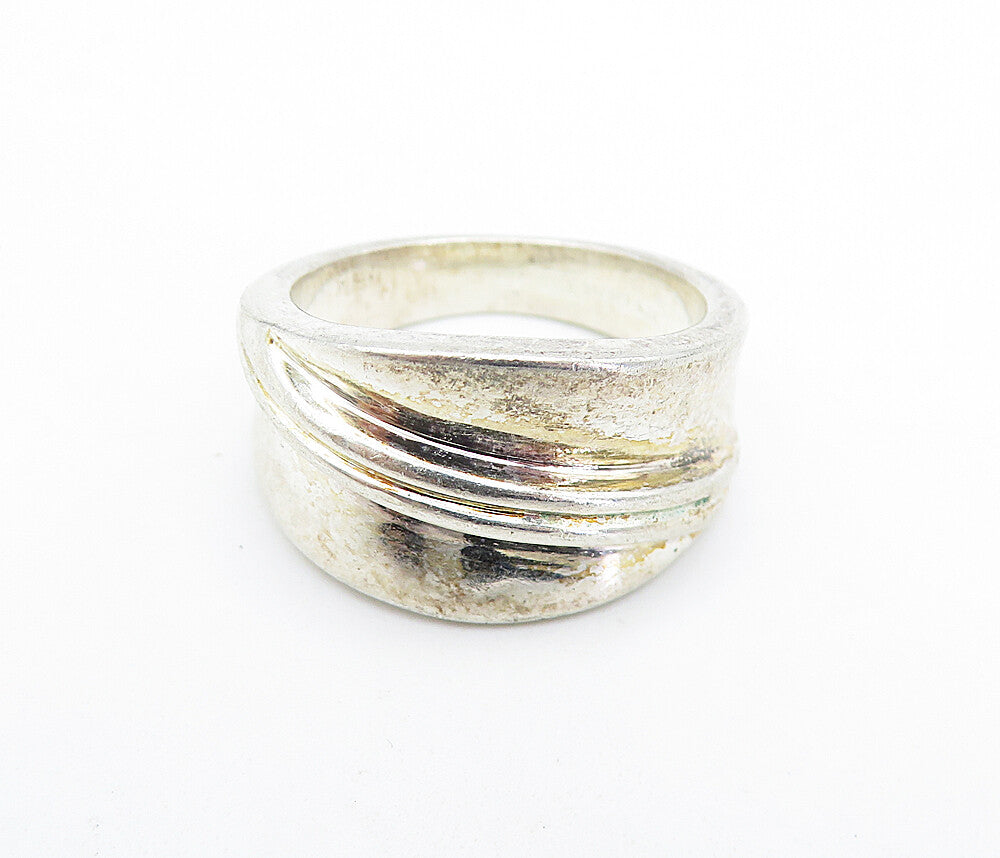 925 Sterling Silver  Vintage Shiny Raised Detail Concave Band Ring Sz 7 RG7609