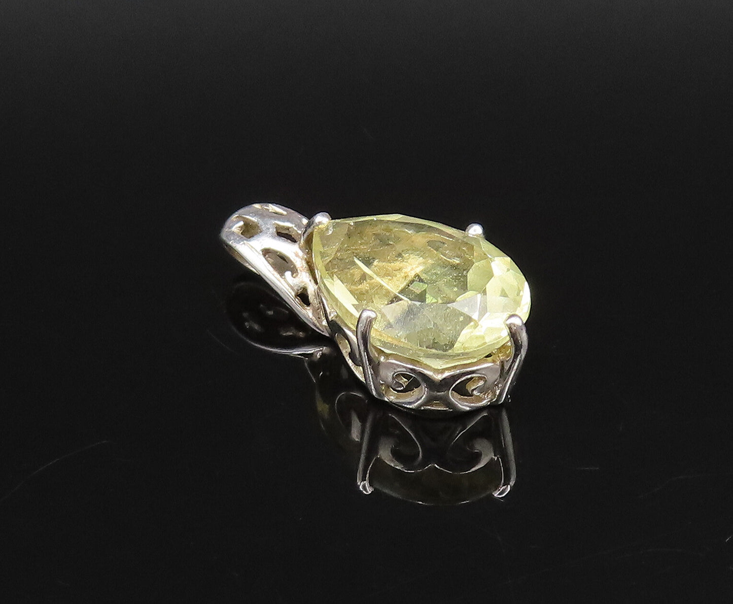 925 Sterling Silver  Vintage Prong Set Yellow Topaz Drop Pendant  PT21659