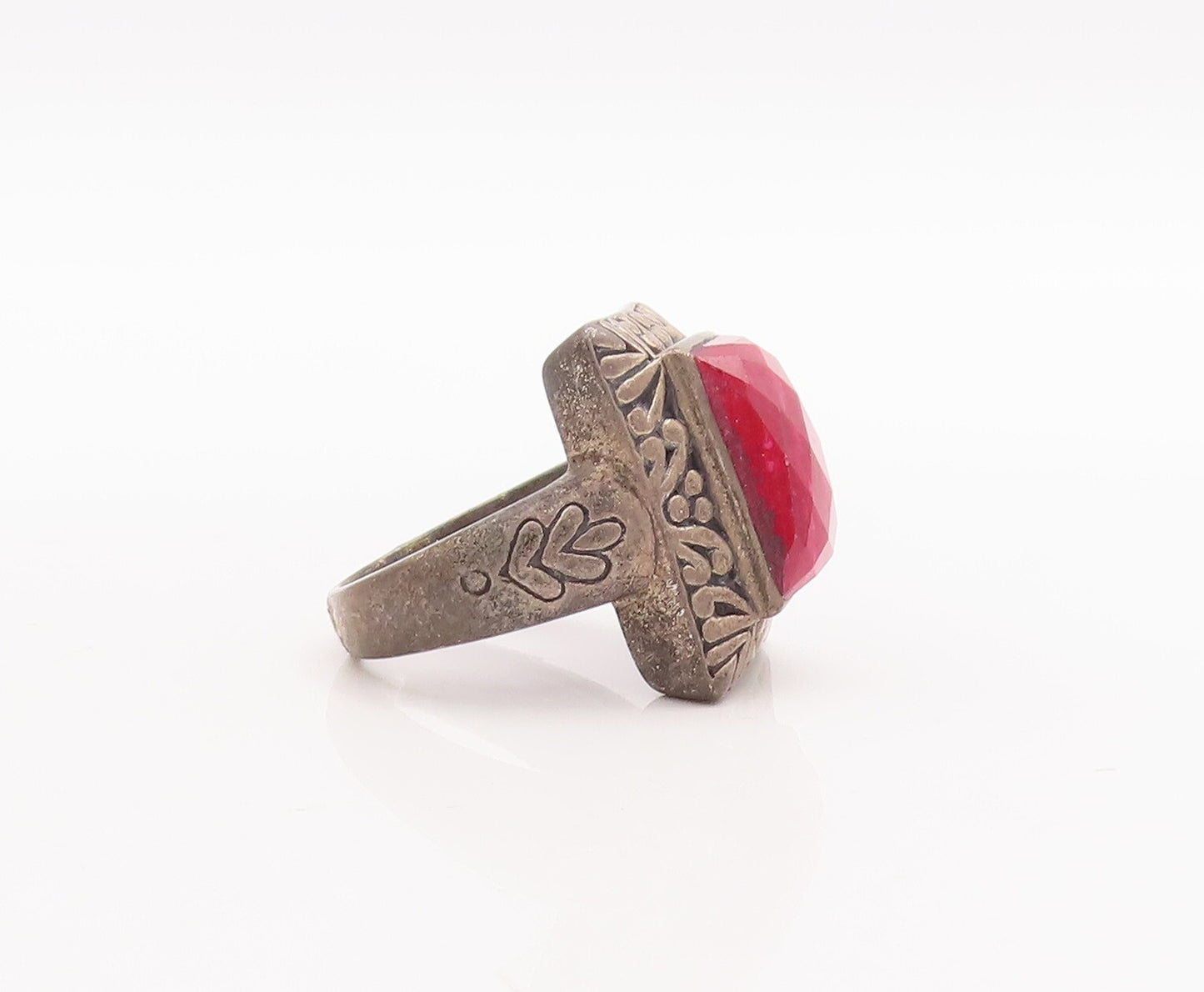 925 Sterling Silver Vintage Ring Square Red Gemstone Floral Carved Sz 8  RG29294