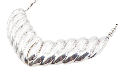 ISRAEL 925 Silver  Vintage Shiny Hollow Fluted V Shape Chain Necklace  NE1751
