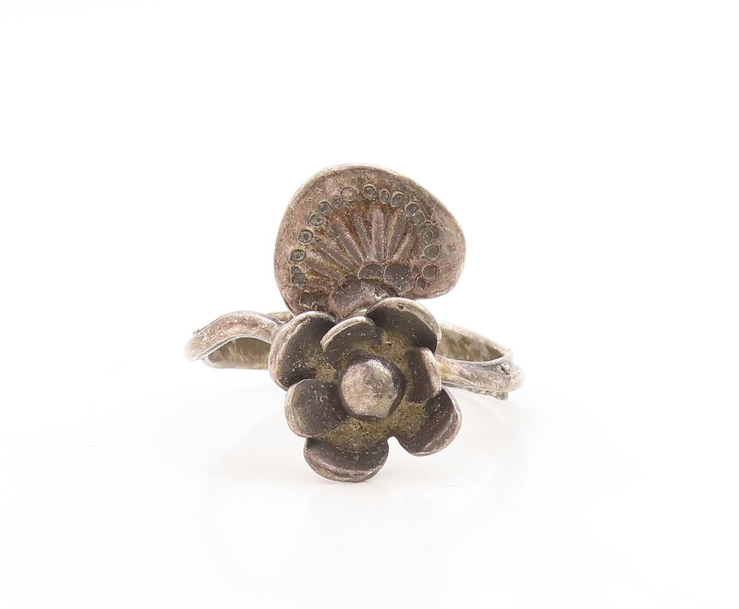 925 Sterling Silver Vintage Ring FINLAND Dark Tone Floral Carved  Sz 9  RG31160
