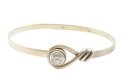 925 Sterling Silver  Vintage Cubic Zirconia Loop Detail Cuff Bracelet  BT5689