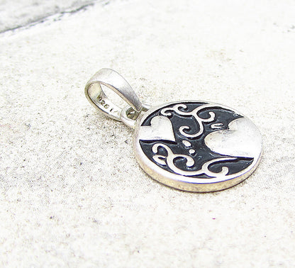 925 Sterling Silver  Dear Friends Are Always Close To The Heart Pendant  PT1744