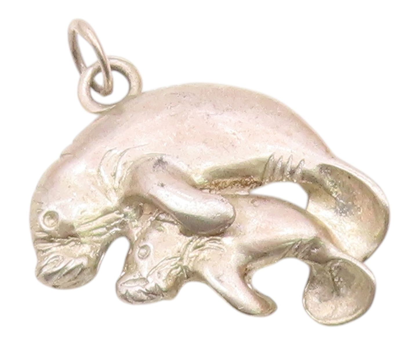 925 Sterling Silver  Vintage Carved Parent & Child Seal Love Pendant  PT21685