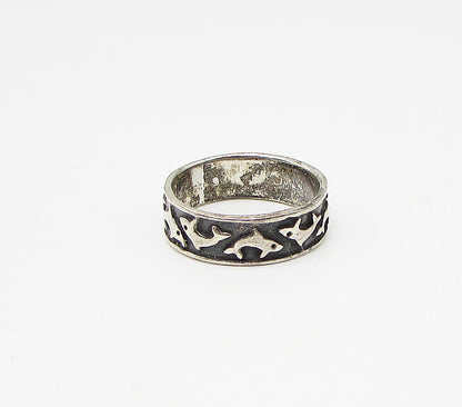 925 Sterling Silver  Vintage Dark Tone Dolphin Motif Band Ring Sz 7.5  RG3396