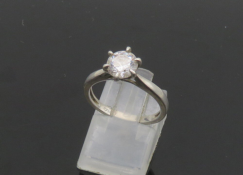 925 Sterling Silver  Vintage Cubic Zirconia Solitaire Ring Sz 6.5  RG20998