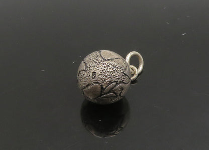 925 Sterling Silver  Vintage Petite Etched World Globe Motif Pendant  PT19361