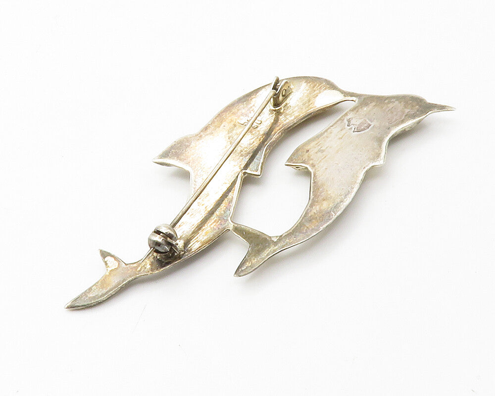 925 Sterling Silver  Vintage Dark Tone Double Dolphin Smooth Brooch Pin BP5571