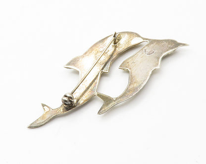 925 Sterling Silver  Vintage Dark Tone Double Dolphin Smooth Brooch Pin BP5571