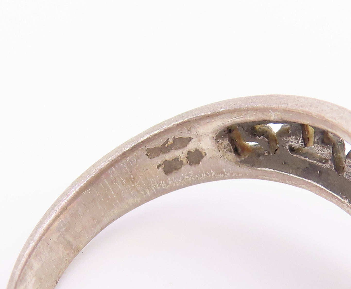 925 Sterling Silver Vintage Ring Classic Initial T Cutout Band  Sz 8  RG36592