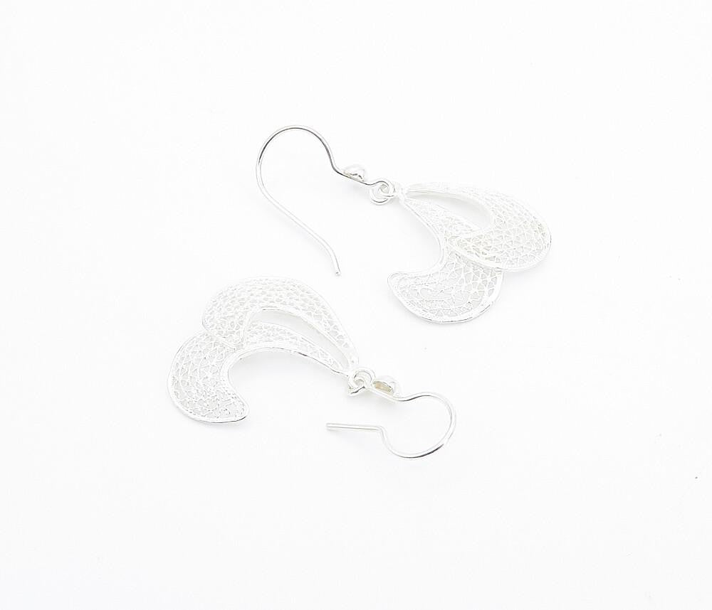 925 Sterling Silver  Filigree Detail Curved Design Shiny Drop Earrings  EG3026