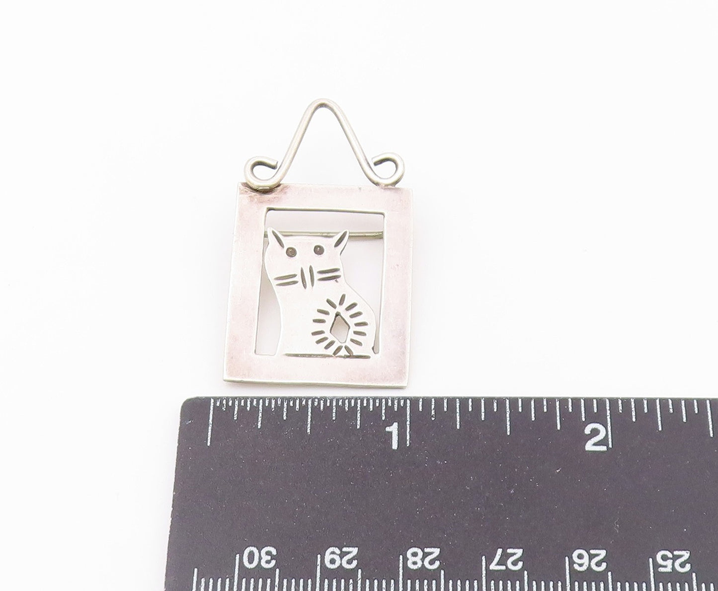 MEXICO 925 Sterling Silver  Vintage Framed Etched Cat Motif Brooch Pin  BP9460