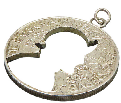 925 Sterling Silver  Vintage Shiny Panamanian Balboa Coin Pendant  PT18940