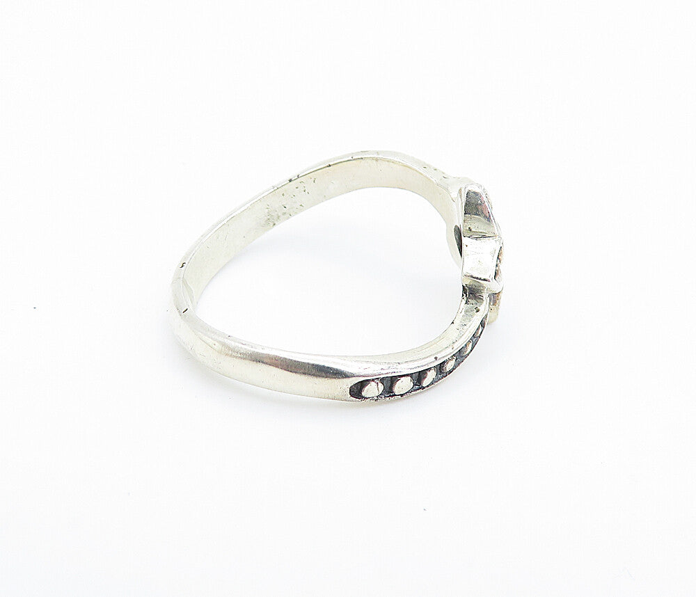 925 Sterling Silver  Oxidized Flower Motif Shiny Band Ring Sz 7  RG8084