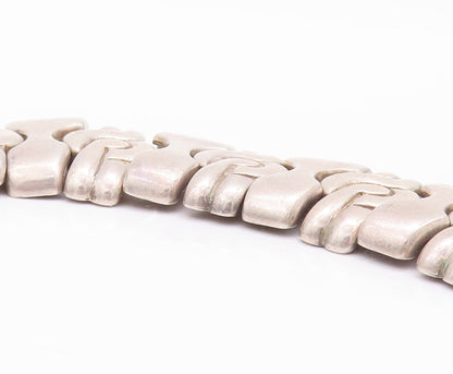 925 Sterling Silver Vintage Necklace Solid Carved Repeating Design  NE4302
