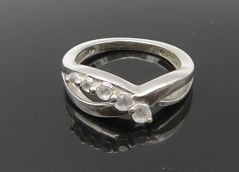 925 Sterling Silver  Vintage Graduated Topaz Shiny Band Ring Sz 8  RG22437