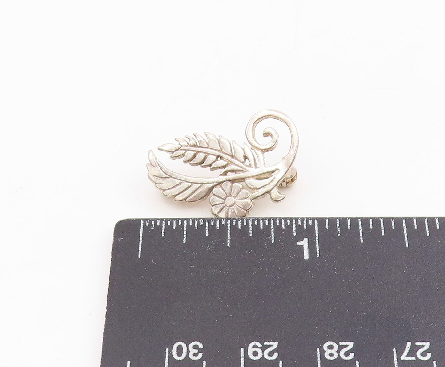 925 Sterling Silver Vintage Brooch Pin Openwork Flower & Leaf Motif  BP12239