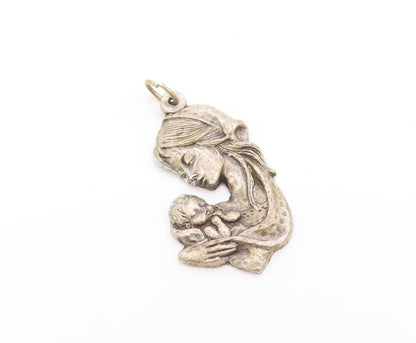 925 Sterling Silver Vintage Pendant Virgin Mary With Infant In Her Arms  PT25028