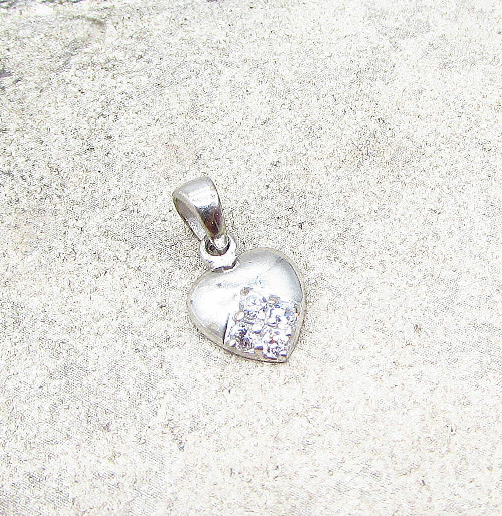 925 Sterling Silver  White Cubic Zirconia Love Heart Pendant  PT1520