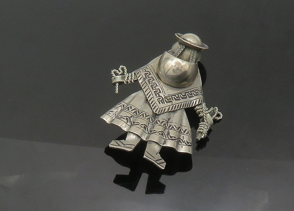 925 Sterling Silver  Vintage Shiny Etched Person In Poncho Brooch Pin  BP8671