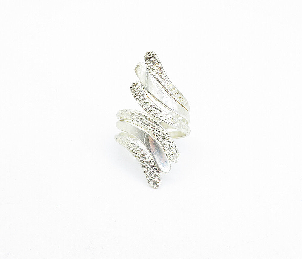 925 Sterling Silver  Vintage Shiny Etched Detail Bypass Band Ring Sz 8  RG6680