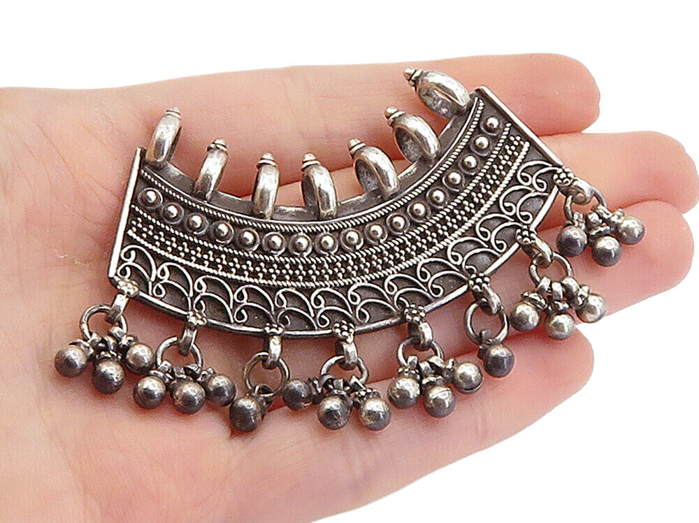 925 Sterling Silver  Vintage Antique Ornate Detail Dangling Pendant  PT5962