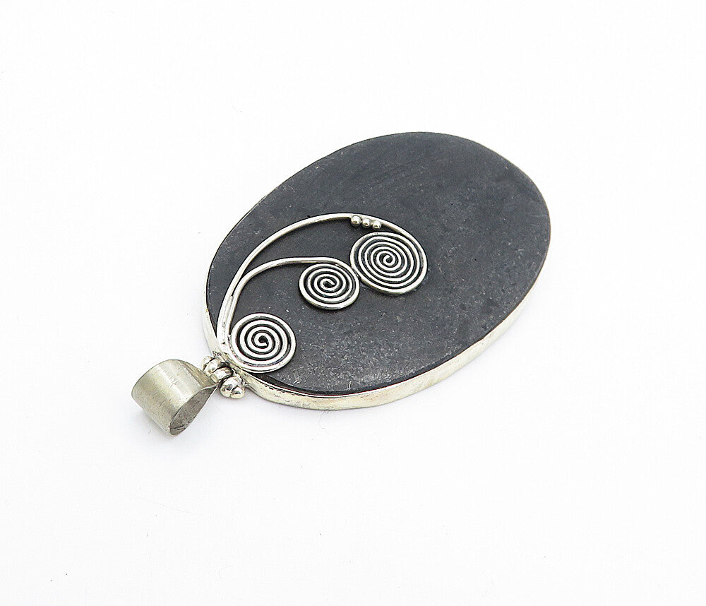 925 Sterling Silver  Vintage Obsidian Spiral Swirl Detail Oval Pendant  PT5778