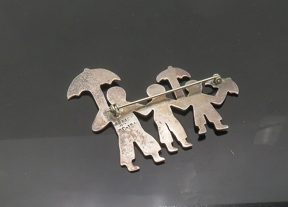MEXICO 925 Sterling Silver  Vintage Family With Umbrellas Brooch Pin  BP8364