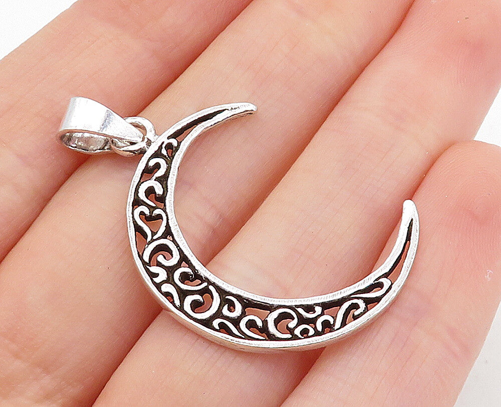 925 Sterling Silver Swirl Cutout Crescent Moon Design Drop Pendant PT5713