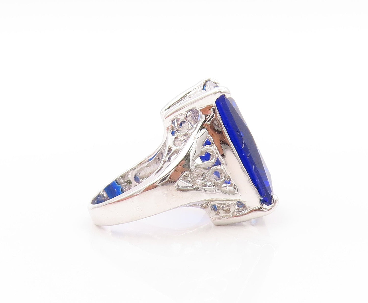 925 Sterling Silver Vintage Ring Large Rectangle Cut Blue CZ   Sz 6.5  RG32925