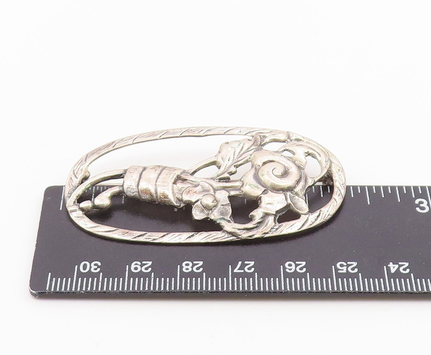 925 Sterling Silver  Vintage Shiny Flowers Etched Border Brooch Pin  BP9021