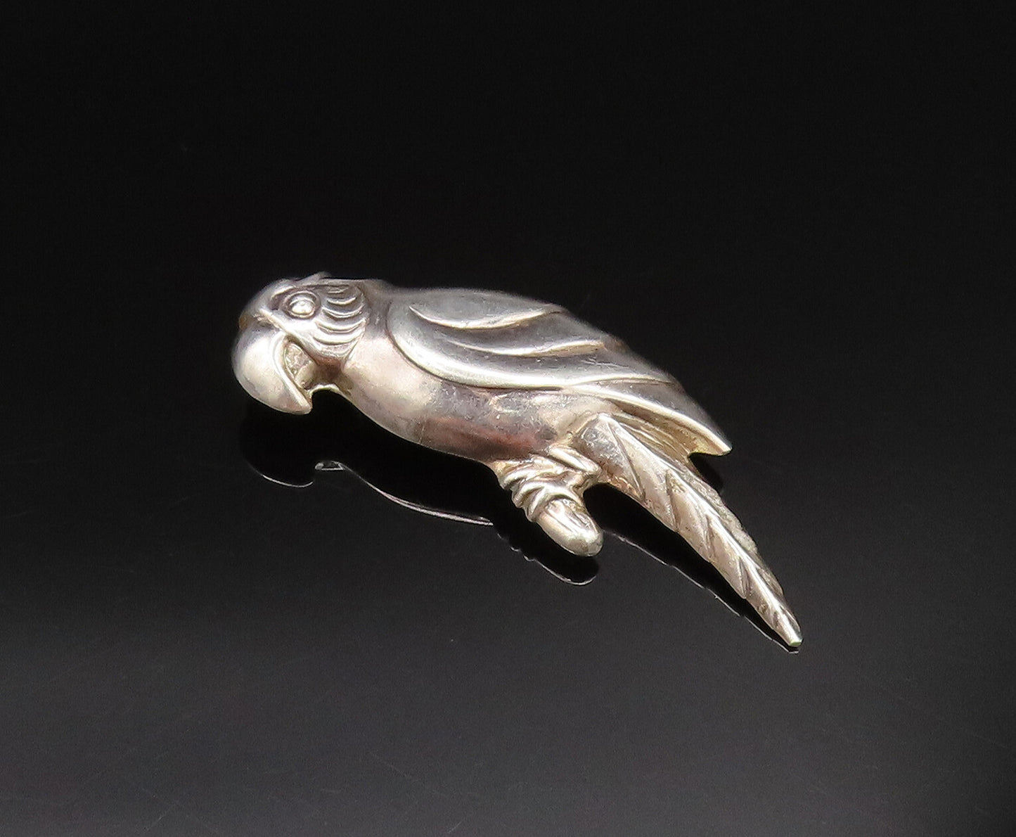 925 Sterling Silver  Vintage Sculpted Hollow Parrot Bird Brooch Pin  BP9768