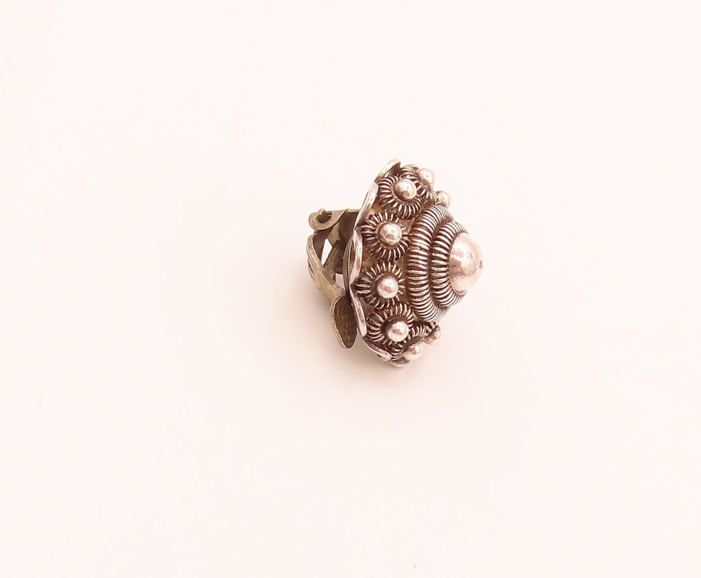 925 Sterling Silver  Vintage Coiled Wire Flower Clip Back Earrings  EG12401