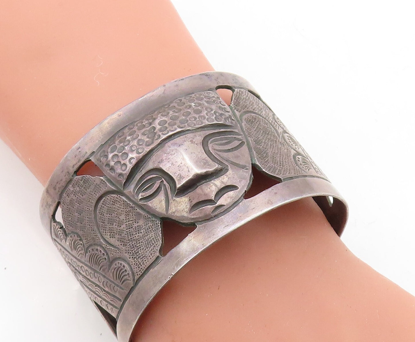 925 Sterling Silver Vintage Antique Oxidized Carved Face Cuff Bracelet BT2059