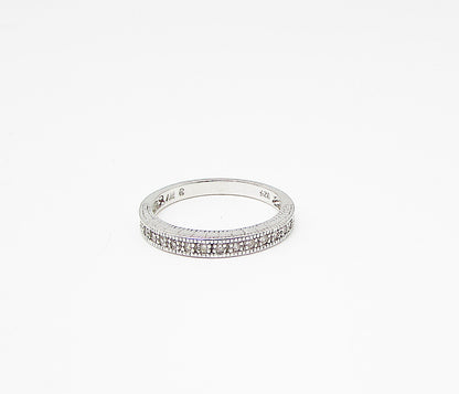 925 Sterling Silver  White Cubic Zirconia Band Ring Sz 9  RG2954