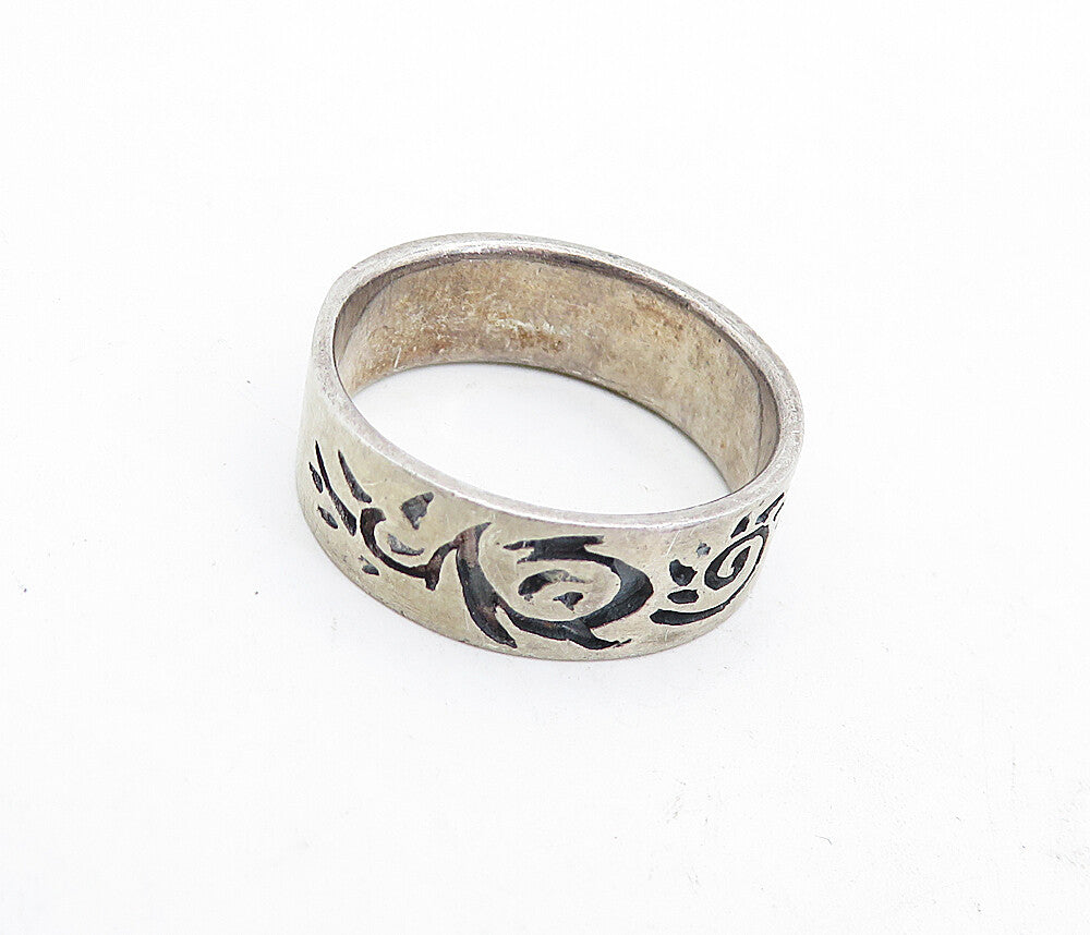925 Sterling Silver  Vintage Large Oxidized Pattern Band Ring Sz 11  RG4555