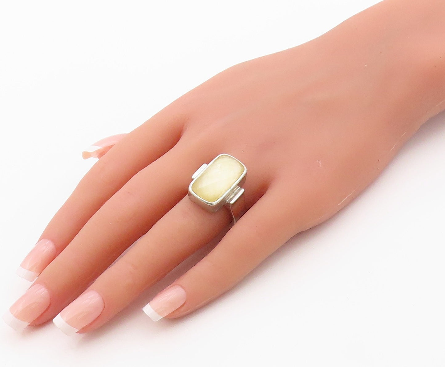 925 Sterling Silver Vintage Ring WHITNEY KELLY Mother Of Pearl  Sz 8  RG36395