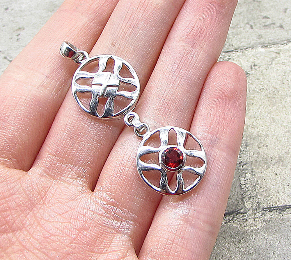 925 Sterling Silver  Faceted Garnet Linked Cross Wheels Drop Pendant  PT1529