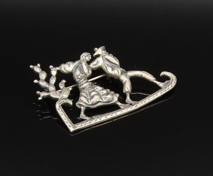 MEXICO 925 Silver  Vintage Men Carrying Bindle Across Desert Brooch Pin BP9749