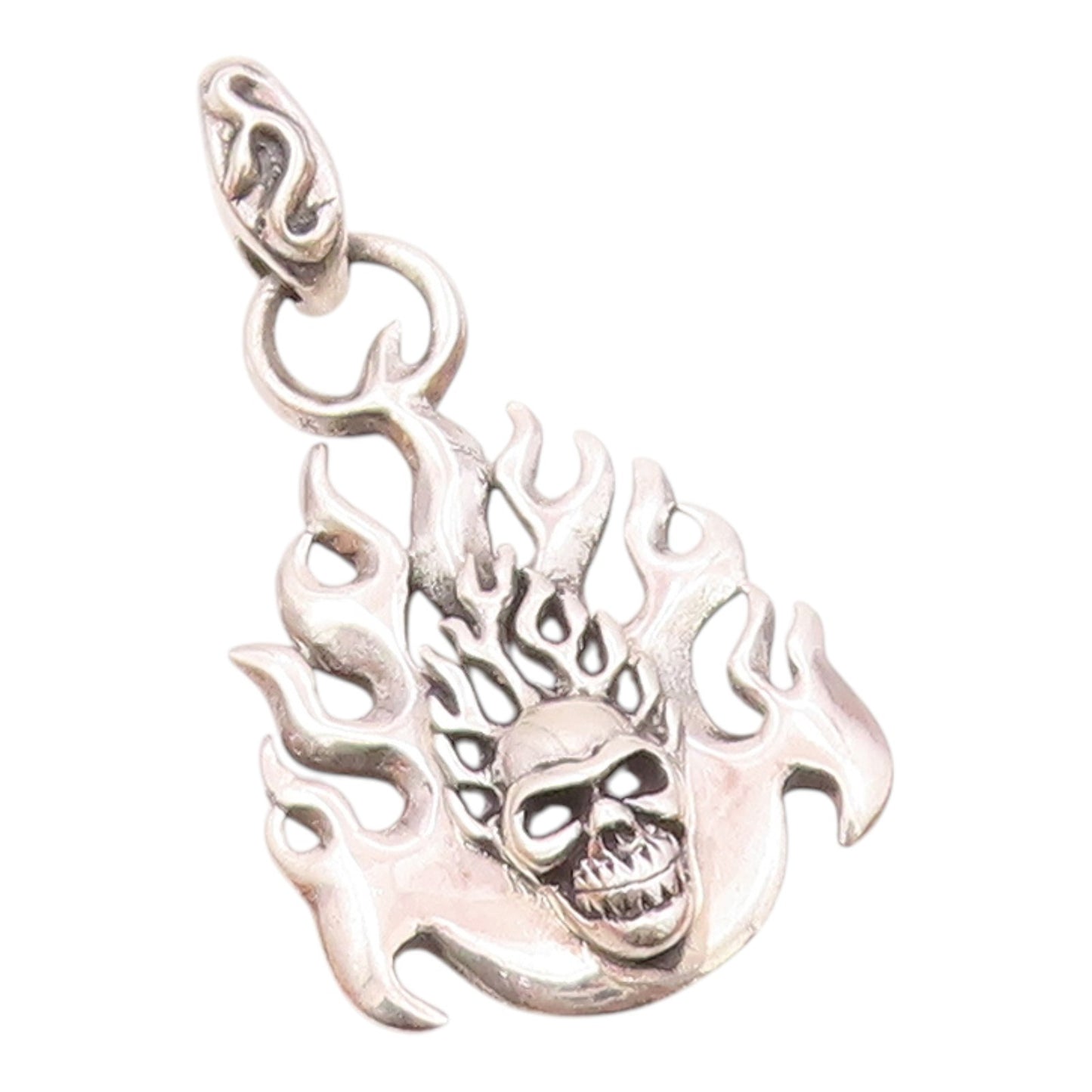 925 Sterling Silver  Vintage Shiny Skeleton Head Fire Flames Pendant  PT18396