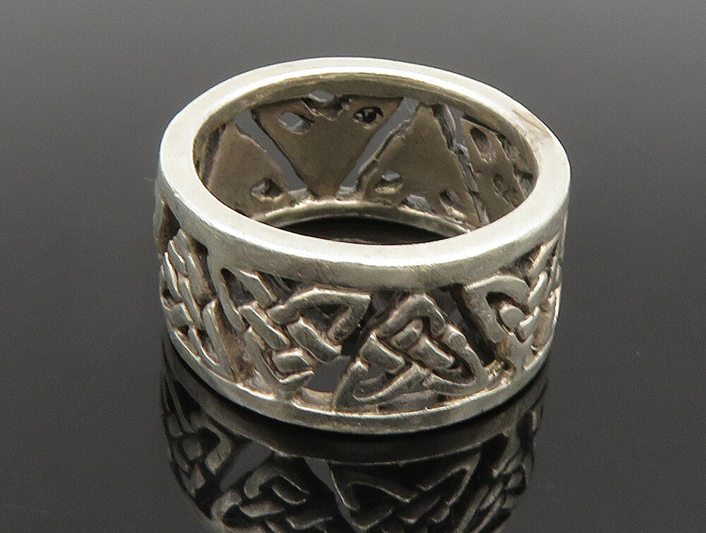 925 Sterling Silver  Vintage Celtic Knot Cutout Band Ring Sz 5  RG24405