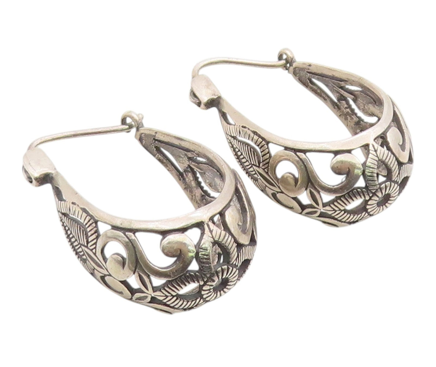 925 Sterling Silver Vintage Earrings Classic Floral Scrollwork Hoops  EG14397