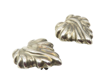 925 Sterling Silver  Vintage Dark Tone Floral Leaf Non Pierce Earrings  EG5601