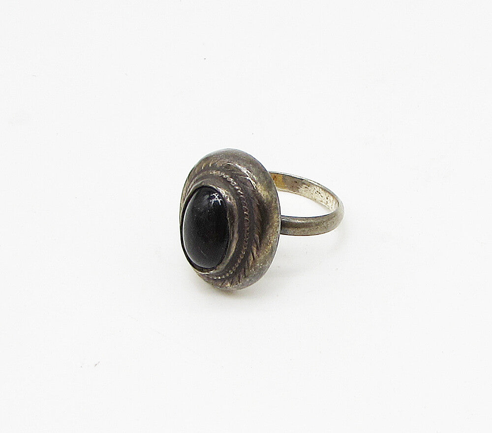 925 Silver  Vintage Cabochon Cut Black Onyx Oval Solitaire Ring Sz 7.5  RG3140