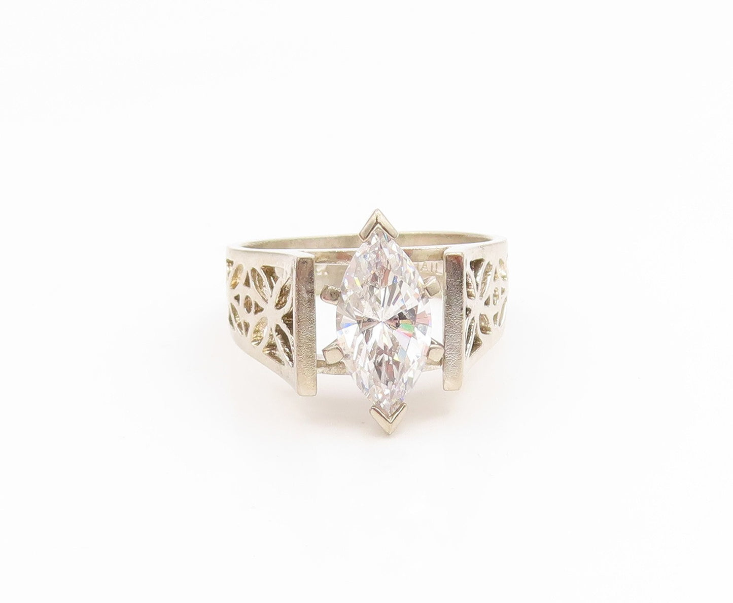 925 Sterling Silver Vintage Ring Marquise Cut CZ Floral Cutout  Sz 7  RG35131